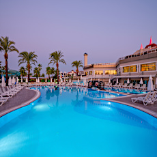 Aydınbey Famous Resort
